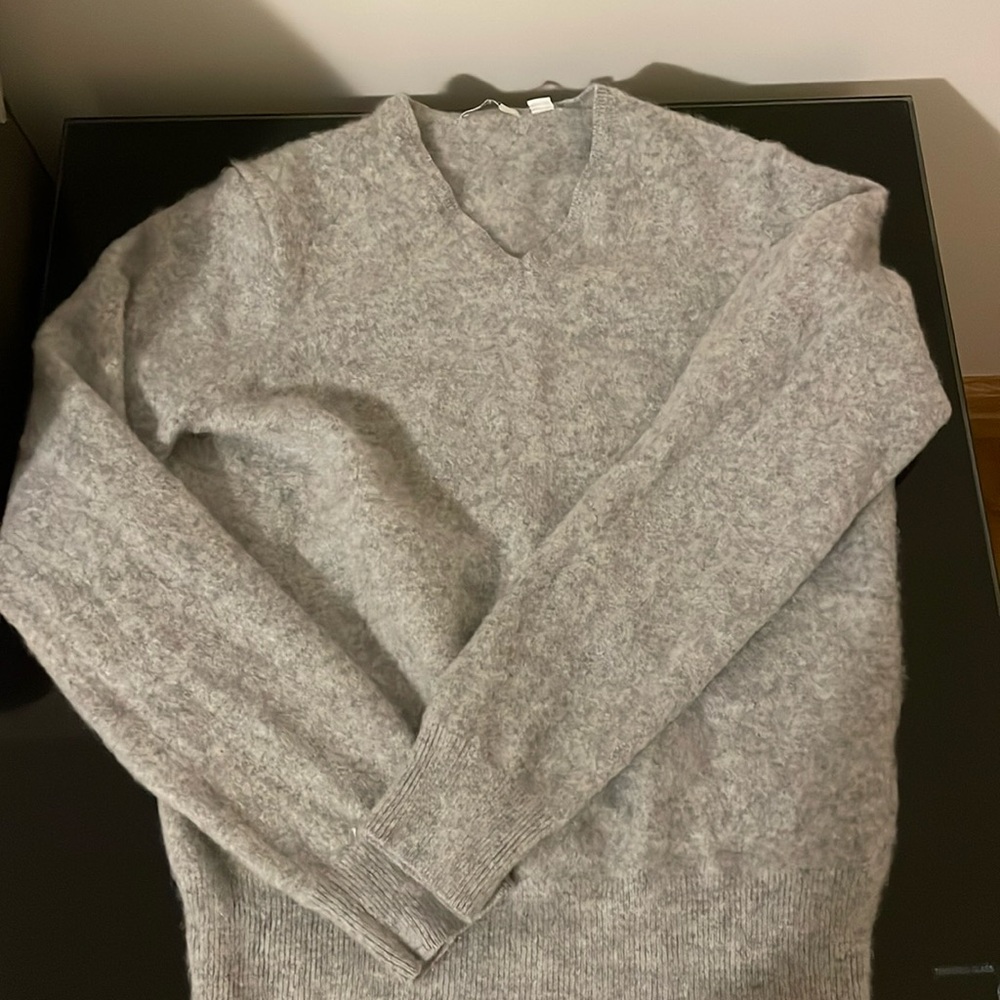 Grey cashmere sweater